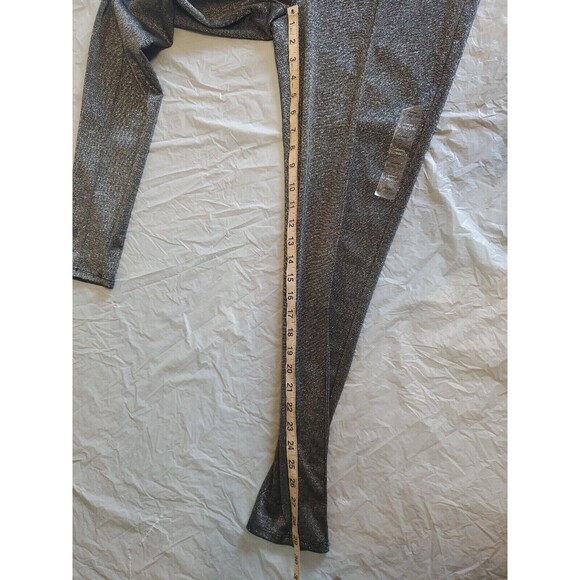Womens Dessy Leggings Sz M Metallic Silver Pull On Mid Rise Apt 9 - Picture 5 of 9